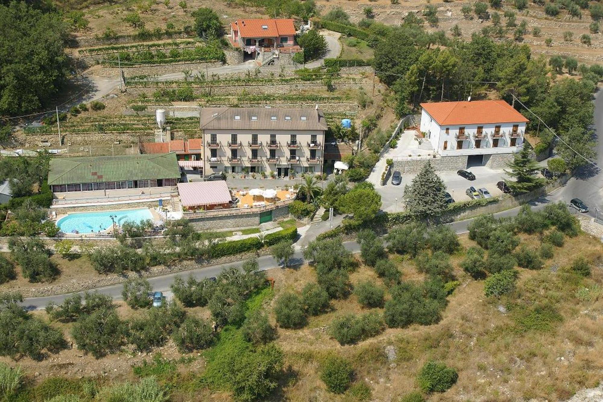 Albergo Ristorante San Matteo San Bartolomeo Al Mare Exterior foto